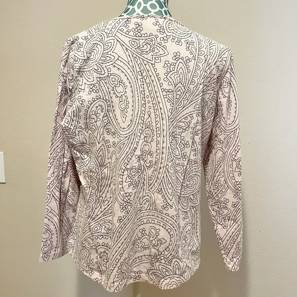 Liz Claiborne Petite White Geometric Design Tee - Picture 11 of 11